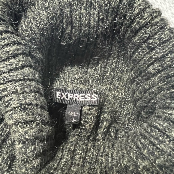 Sweater - Picture 3 of 3